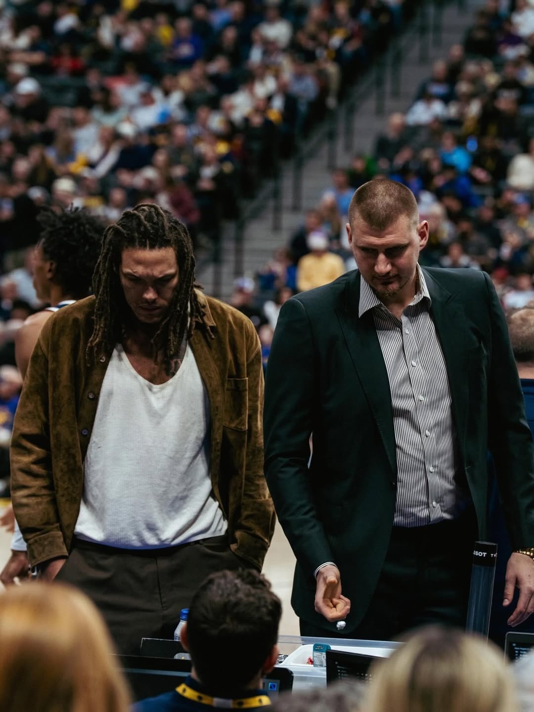 丹佛男模约基奇阿隆戈登