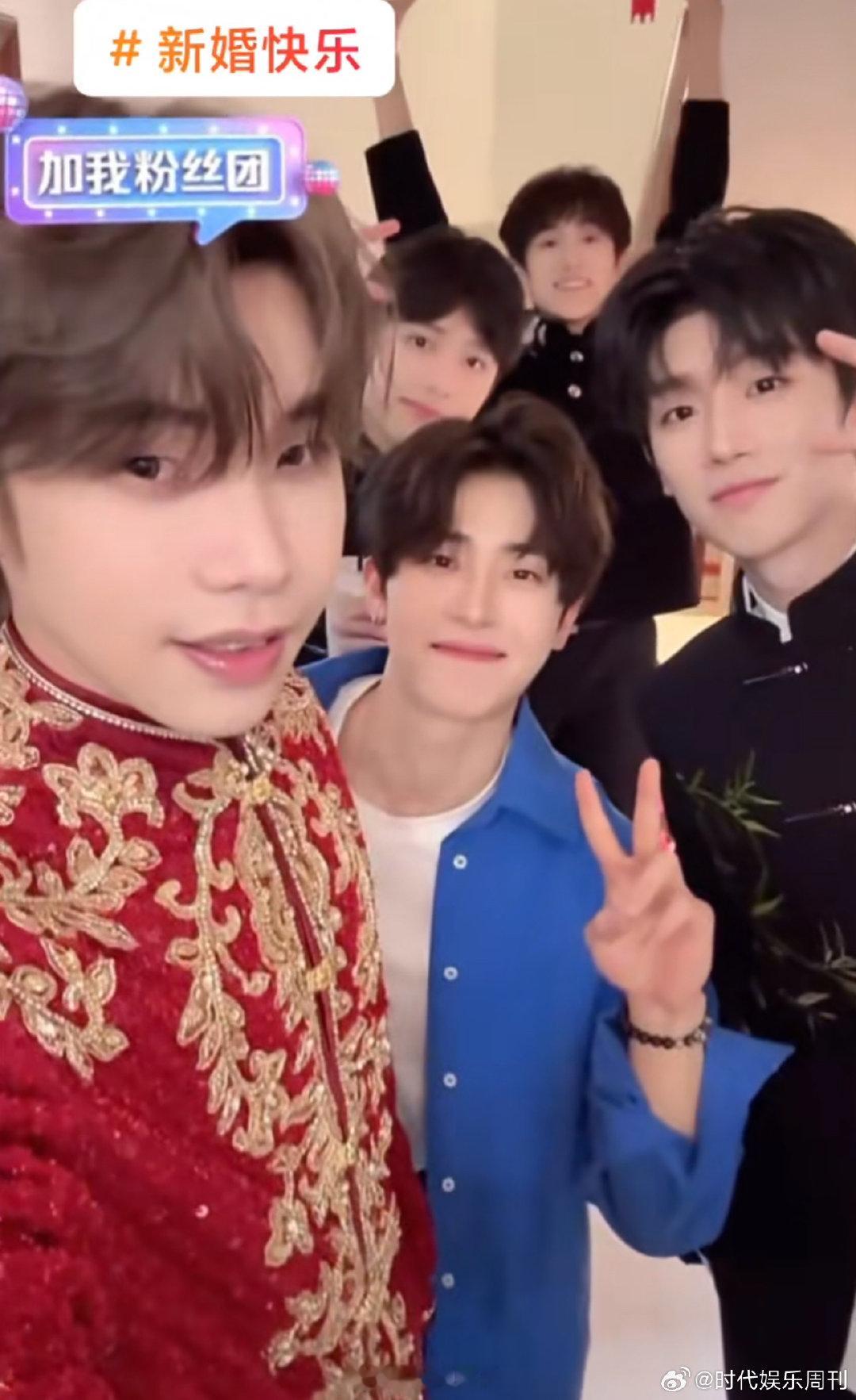 K总婚礼现场K总结婚现场K总老家办婚礼被堵门生气K总大婚盛典，中式婚服彰显魅力，