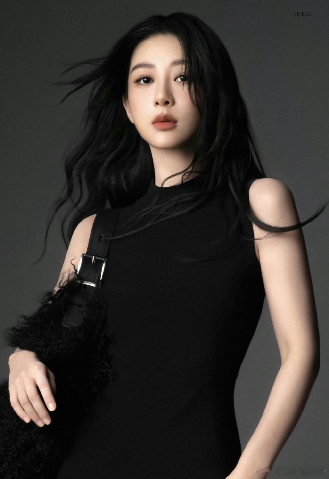 杨紫yz 电影猎毒杨紫 yz 杨紫骆佳毒品，摧残⼈的⼼灵，践踏⼈的⾃尊，剥夺⼈的
