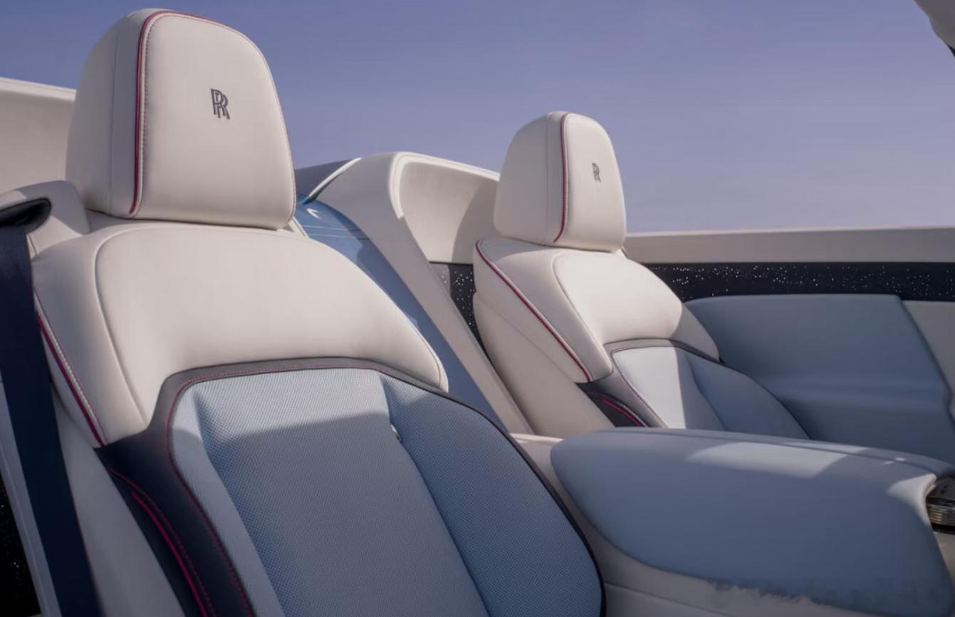 劳斯莱斯夜莺 给大家看点震撼的东西，劳斯莱斯夜莺实车图，无定语，全球最贵的电动车