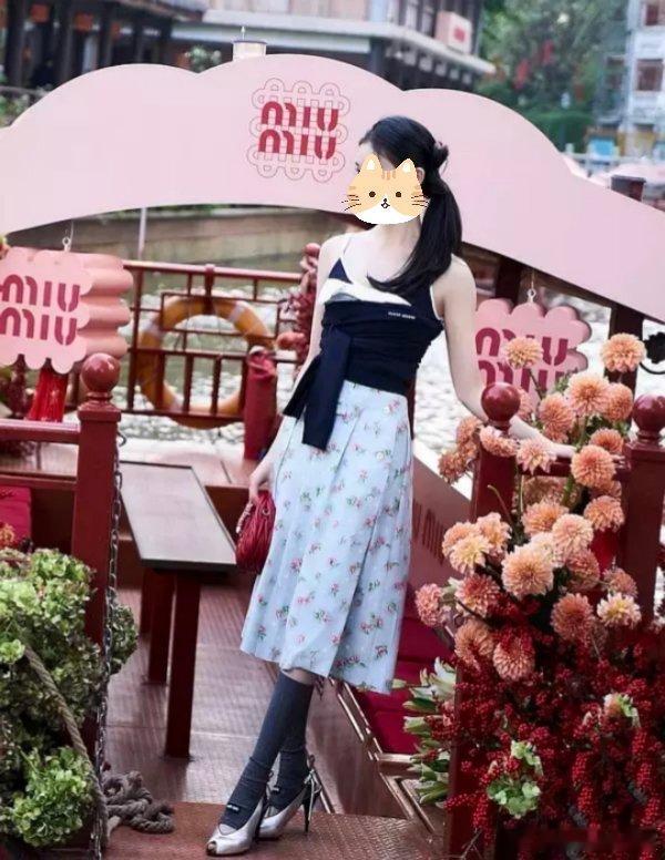 樱花树下谁站谁美miumiu谁穿谁丑[笑cry][笑cry]（和人无关） ，主要