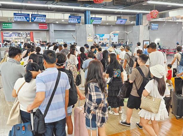 就在刚刚，

福建省政府正式公布，

3月26日，福建省政府举行“两岸融合发展示