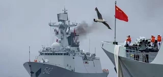 台湾统一最可能走和平融合为主、军事威慑兜底的渐进路径。和平统一、一国两制是首选，