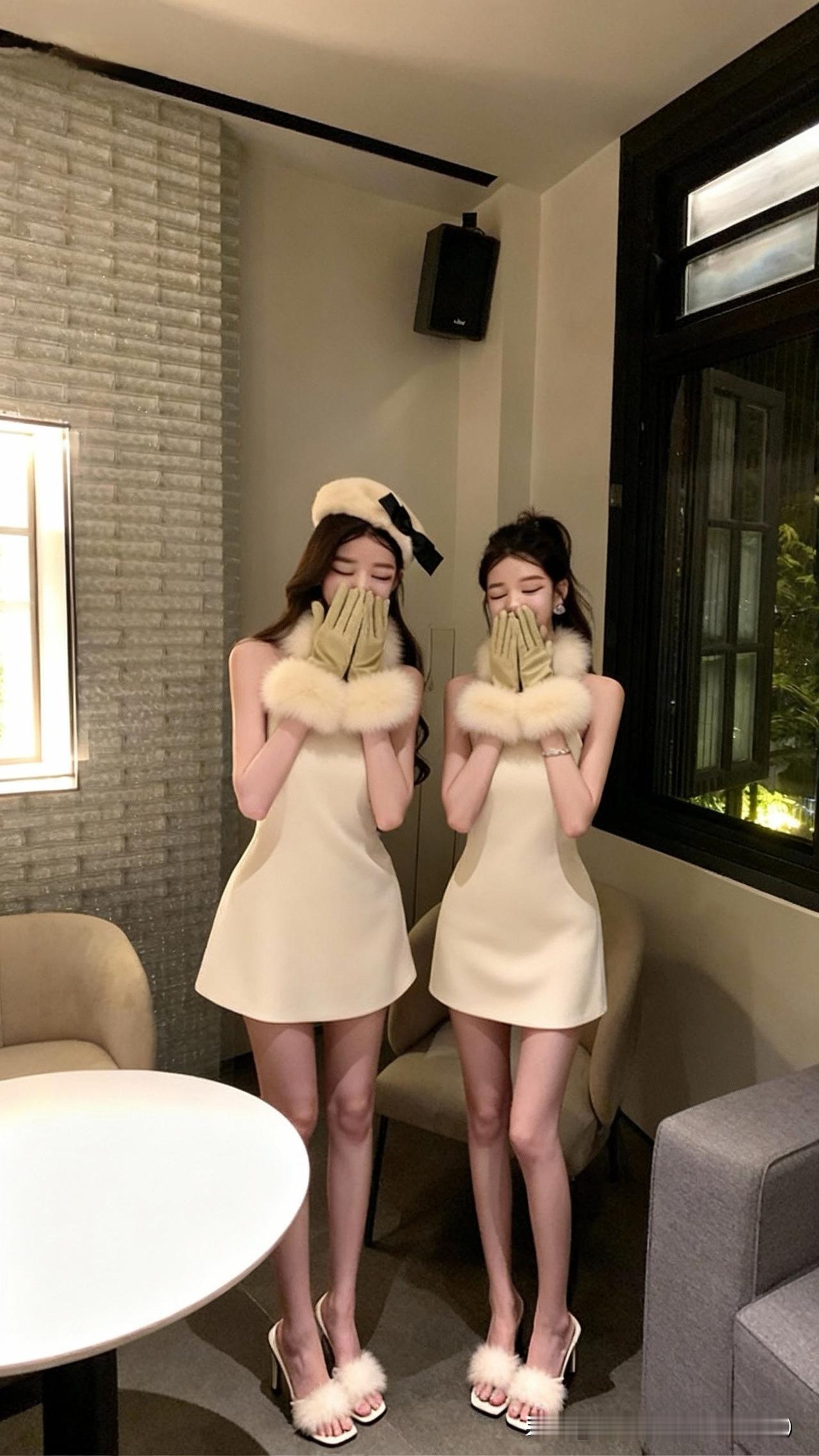 什么样的穿搭可以成为气质女神?
这样的穿搭太适合约会啦