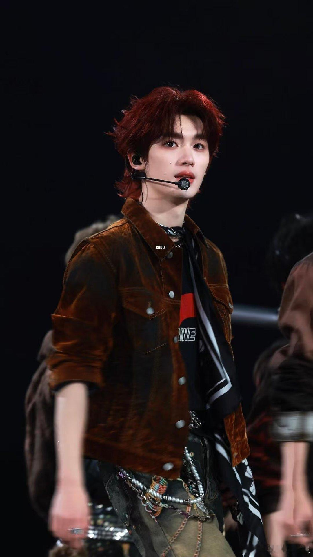 丁程鑫魏哲鸣共脑了丁程鑫魏哲鸣默契 趣味互动氛围感十足，猜词环节双向配合，解锁不