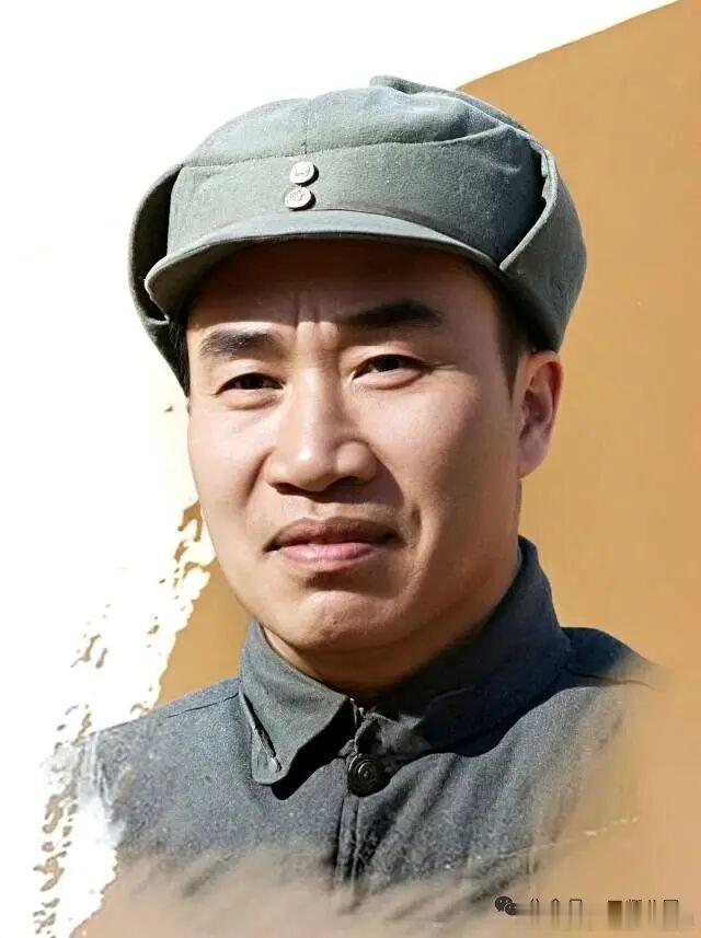 【沁园春•咏十大元帅】沁园春·咏十大元帅烽火峥嵘，铁血横戈，气贯长虹。看朱彭挥钺