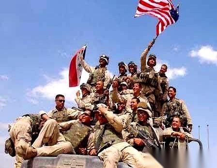 砸了两万亿美金，打了整整20年，最后灰溜溜地撤了。
阿富汗，那个地方，外号叫“帝