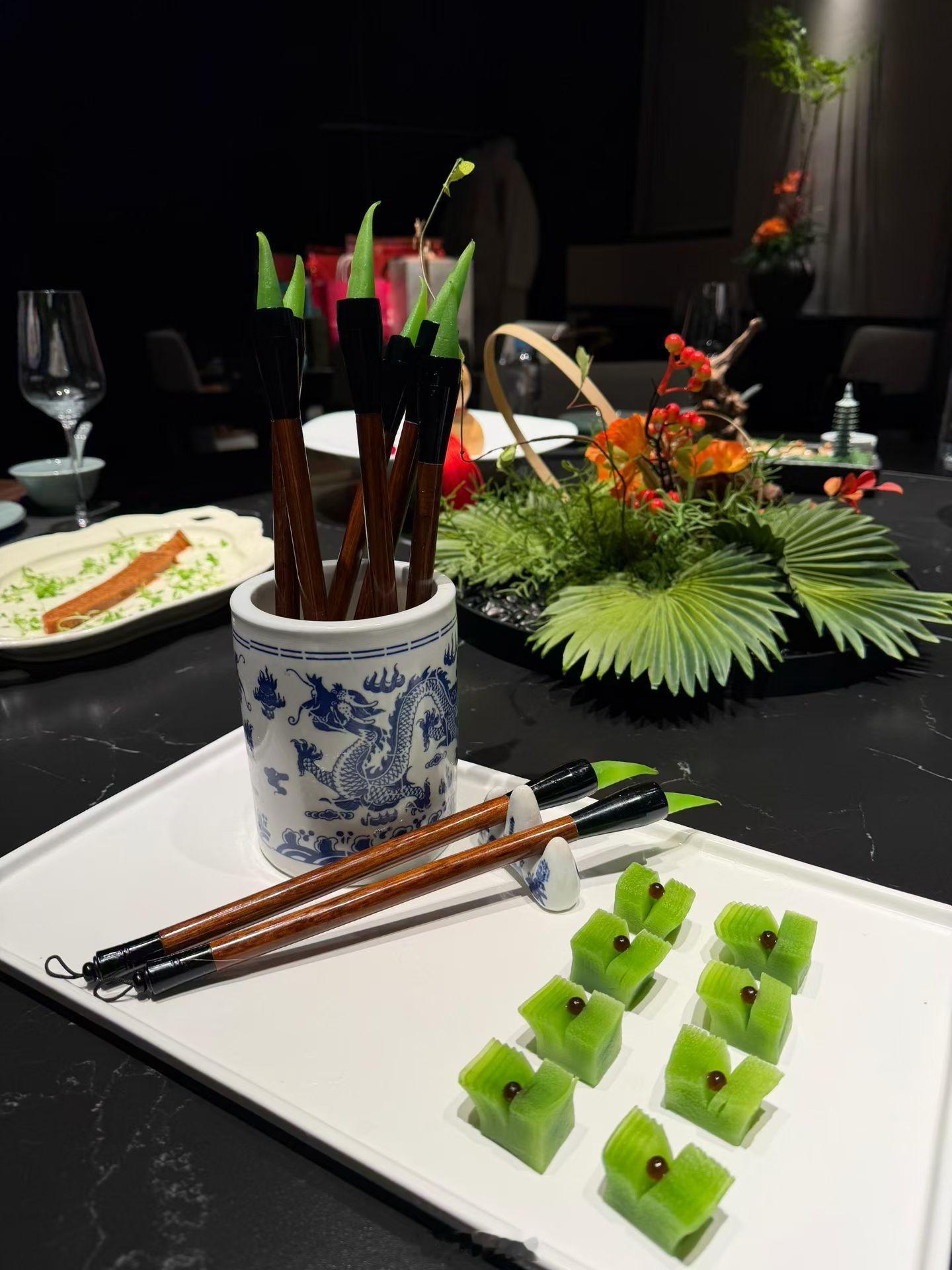 苏A真是啥啥都能卷，中餐也走起了新中式漂亮饭