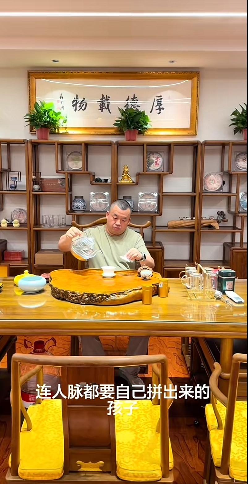北京坤哥，太糊涂了，面对广西横州水灾，反应非常迟钝。现在全国各地的网红博主，都在