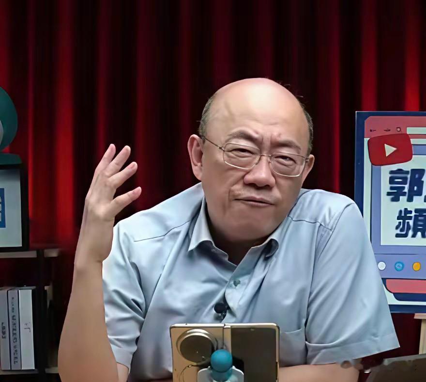 郭正亮春节在美国亲眼所见：央视春晚宇树机器人武术秀，直接炸翻西方舆论。没人关心它