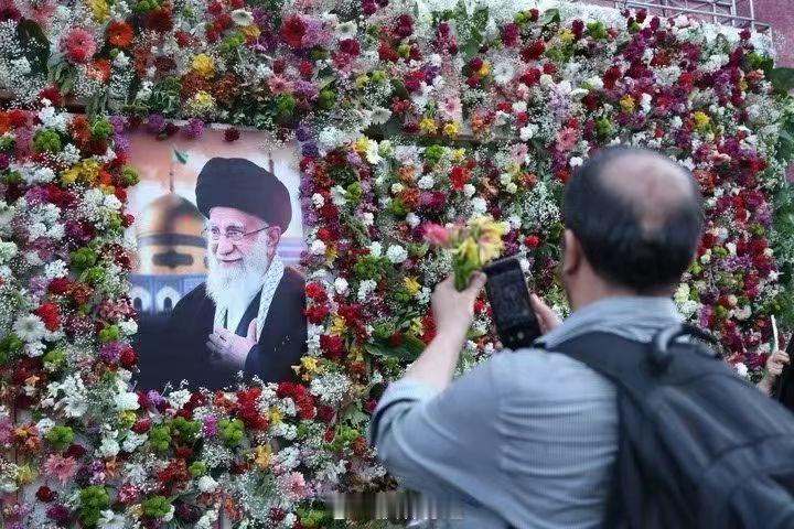 🔥🌍🇮🇷❌路透社：伊朗为前最高领袖举行的葬礼，七月四日开始，九日正式下葬