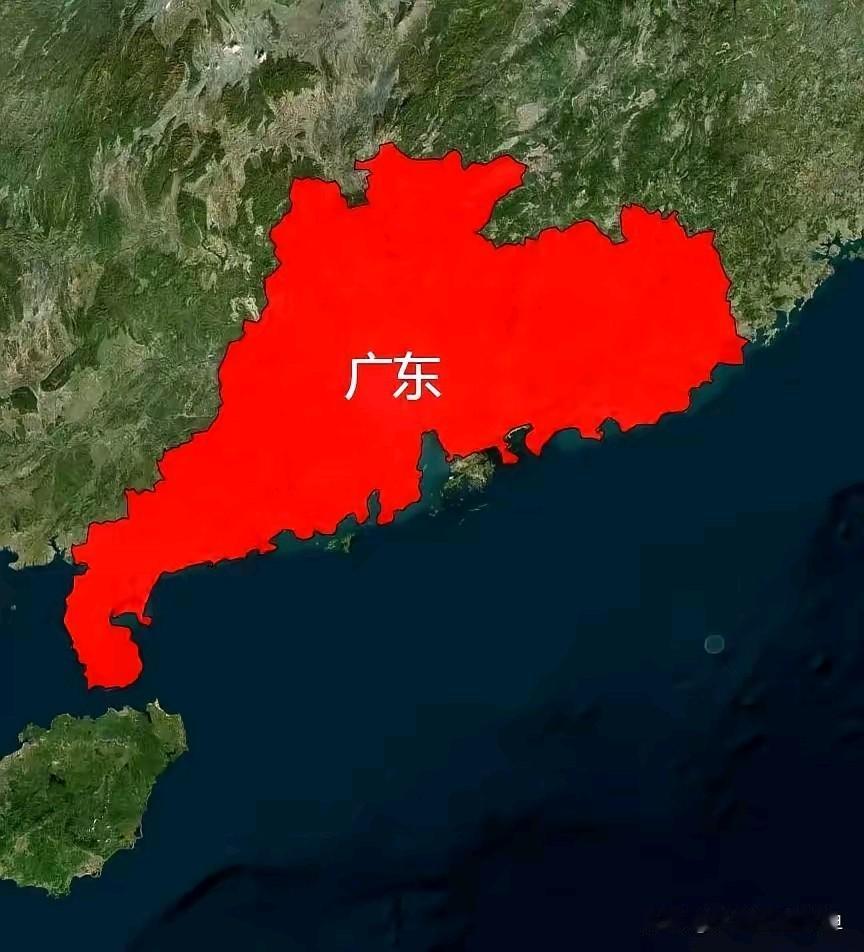 在广东待久了就懂，街上穿人字拖大裤衩的，真别小瞧。
 
三十多度的天，湿度飙到9