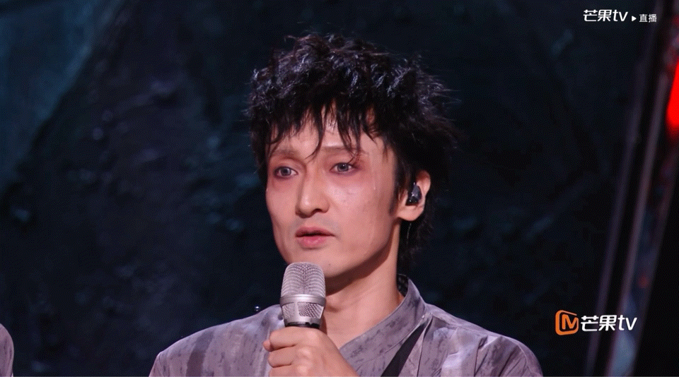 王传君唱跳实力藏了30年、王传君神级镜头披荆斩棘直播很少有人知晓，王传君唱跳实力