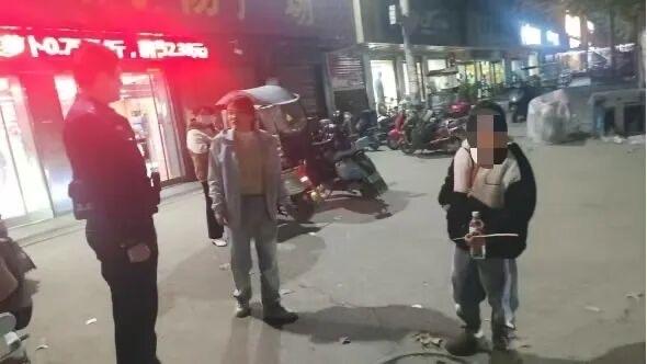 警民高效联动，30分钟走失的孩子回家啦
 
11月13日17时42分，西咸新区公