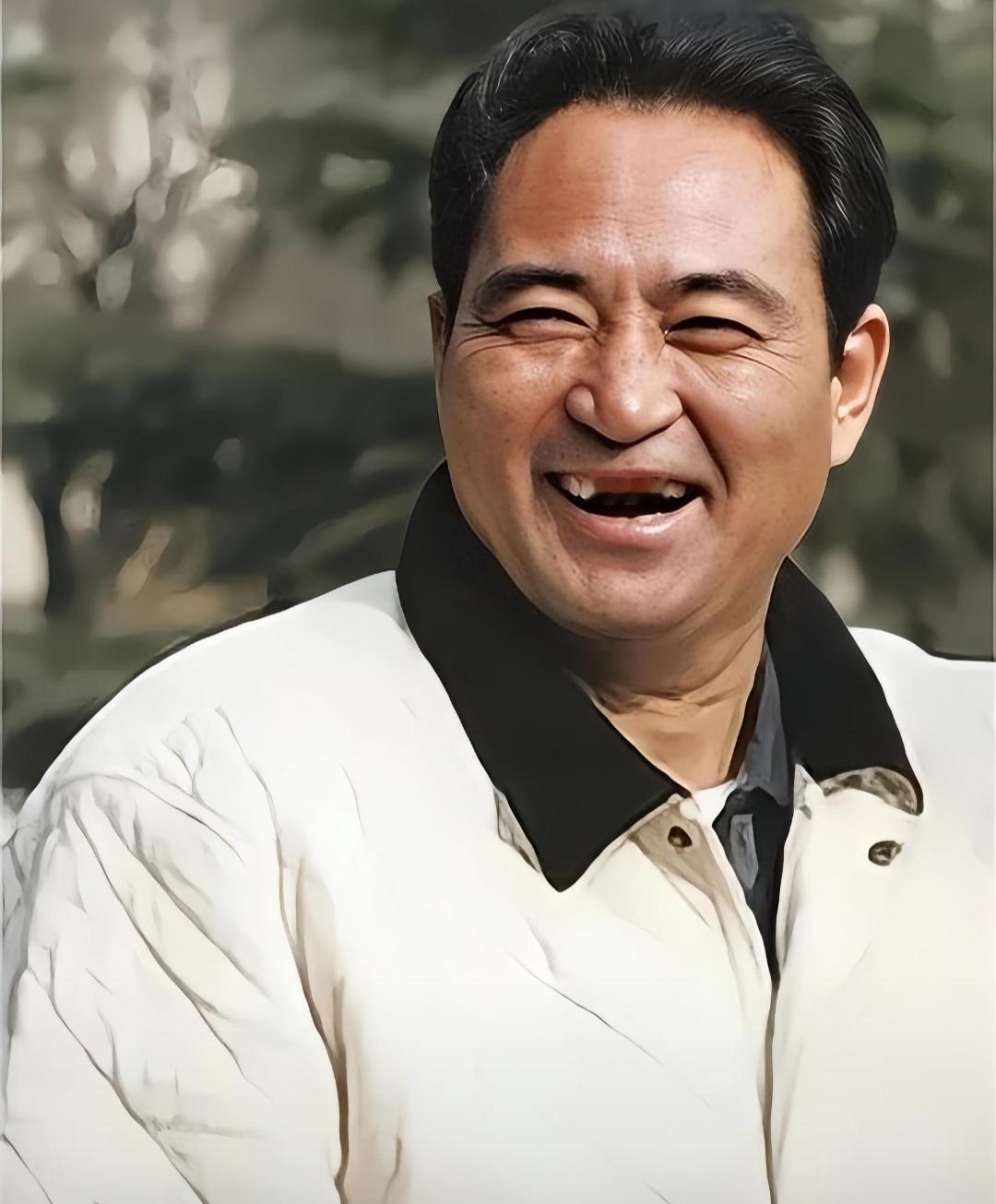原来他11年前就已经离世！患病3年女儿不愿照看，死后争遗产现身
娱乐