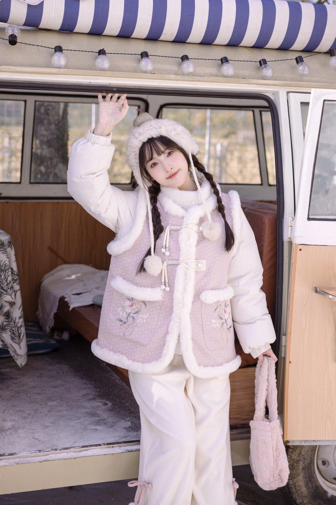 时隔几年川川黛黛终于又做羽绒服啦！此刻想去玩雪的心已经到达了顶峰💖⛄️关注 转