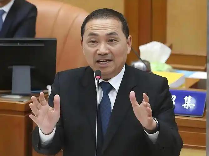 突发新闻！

3月16日上午，台湾省新北市长侯友宜自桃园国际机场启程窜访澳洲，展