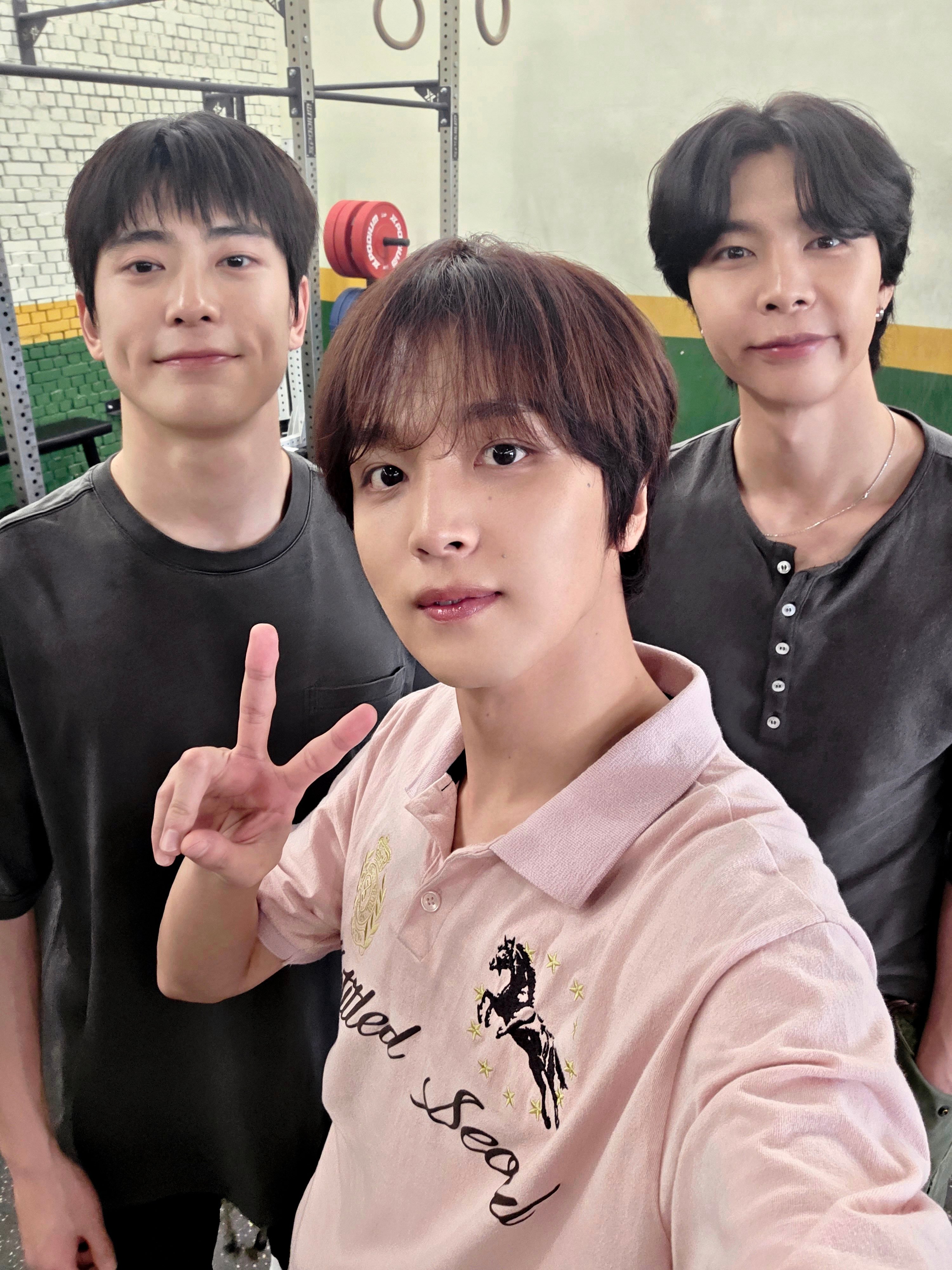 260627 NCT官推更新在玹相关【Switch 127!】好呆啊🥺 