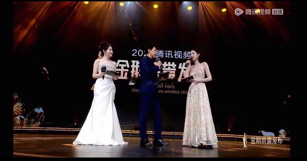 王玉雯稳得不像第一次主持主持首秀啊！台风、气息发音，稳得完全不像第一次主持！玉雯