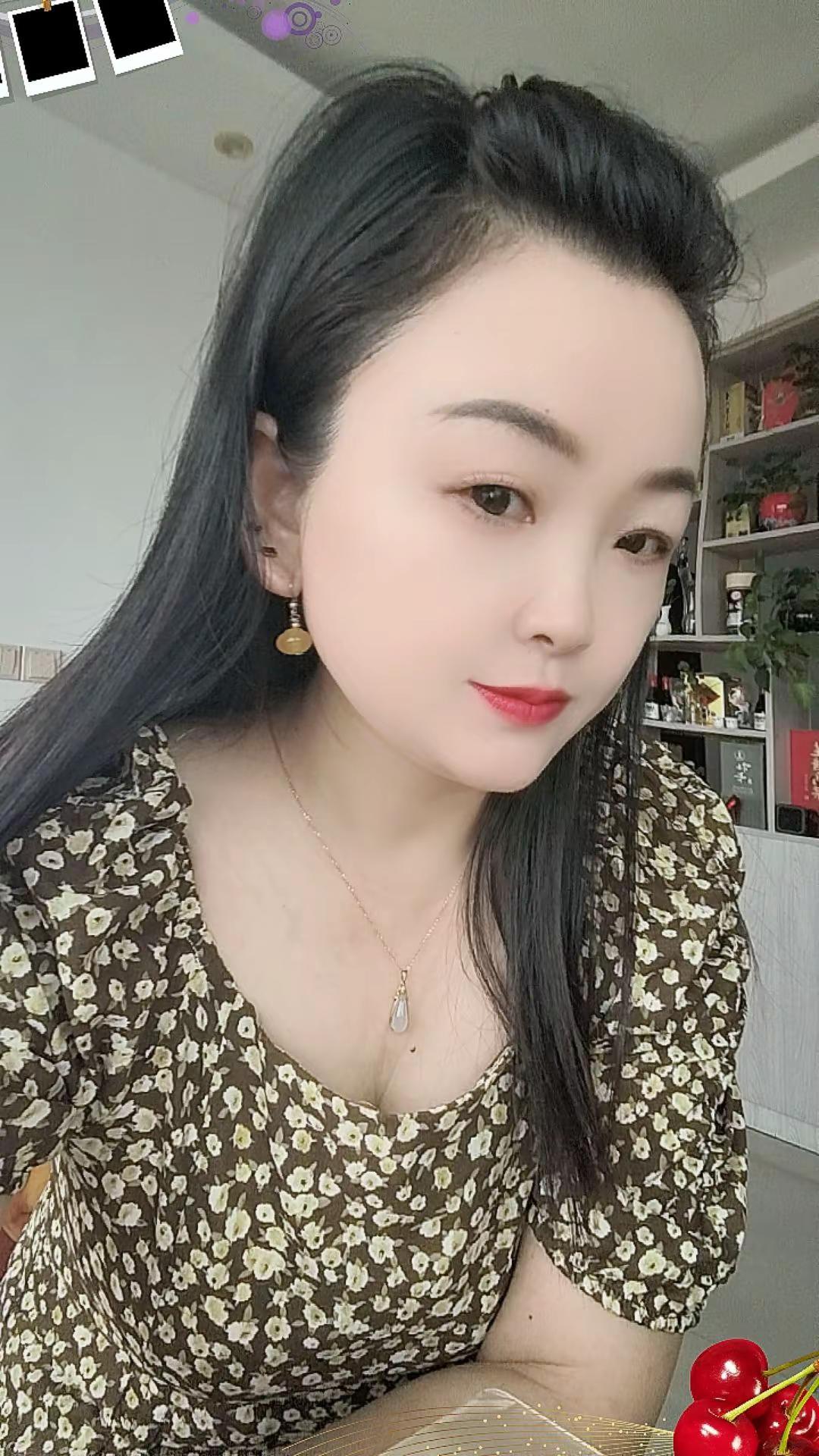 穿碎花裙做温柔女人