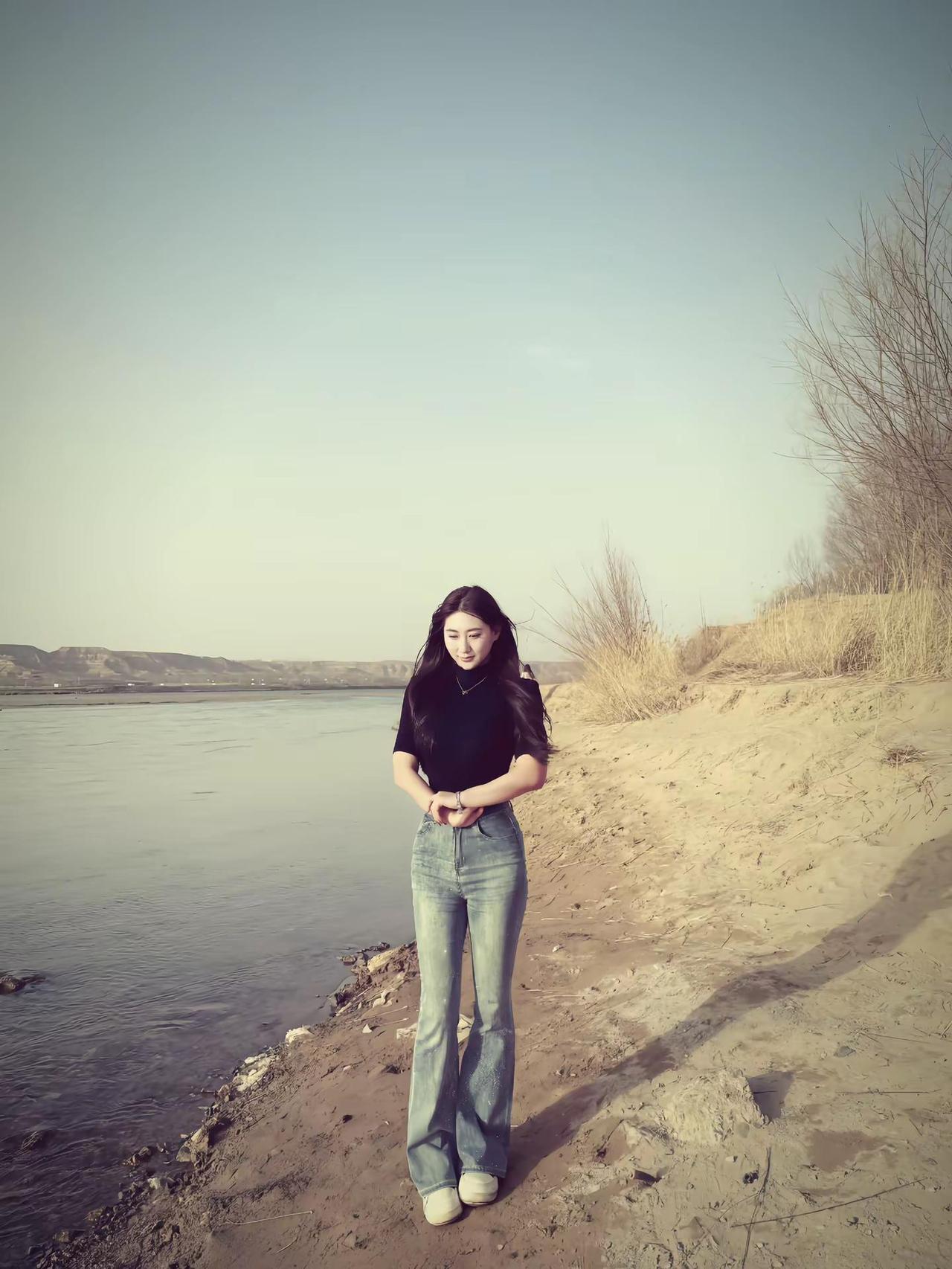 何为对的人 一见你 就笑的人 一见 你就笑的人