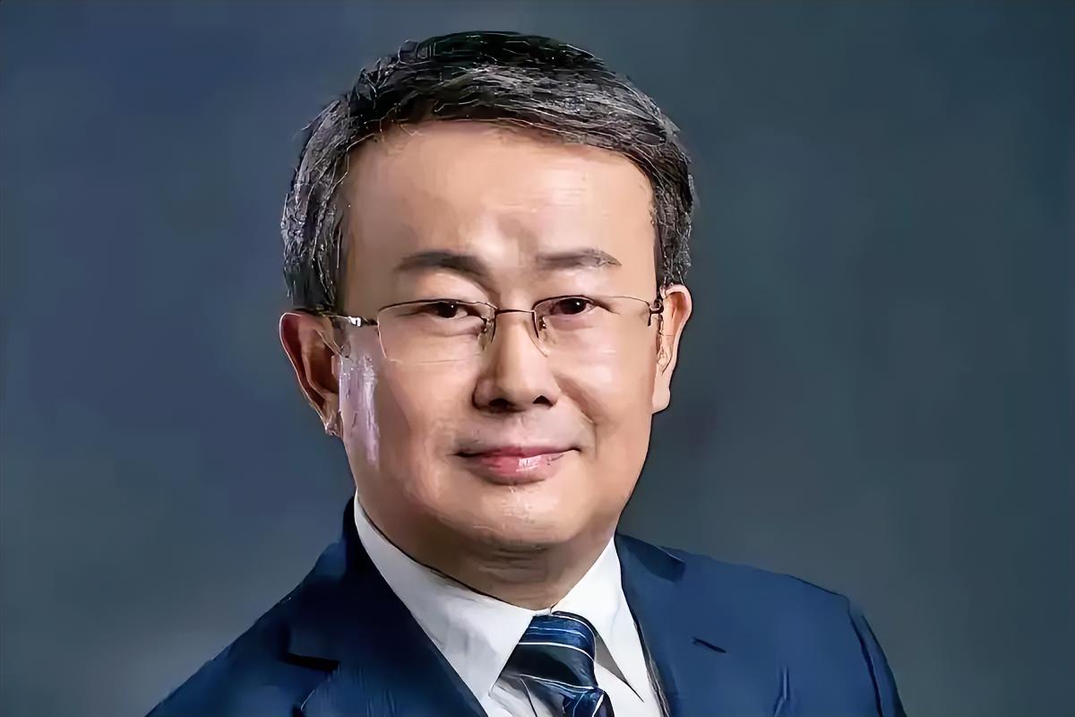 项立刚今天这一问，真的戳中了很多人的心声！6月1号他公开发声，直接抛出了一个所有
