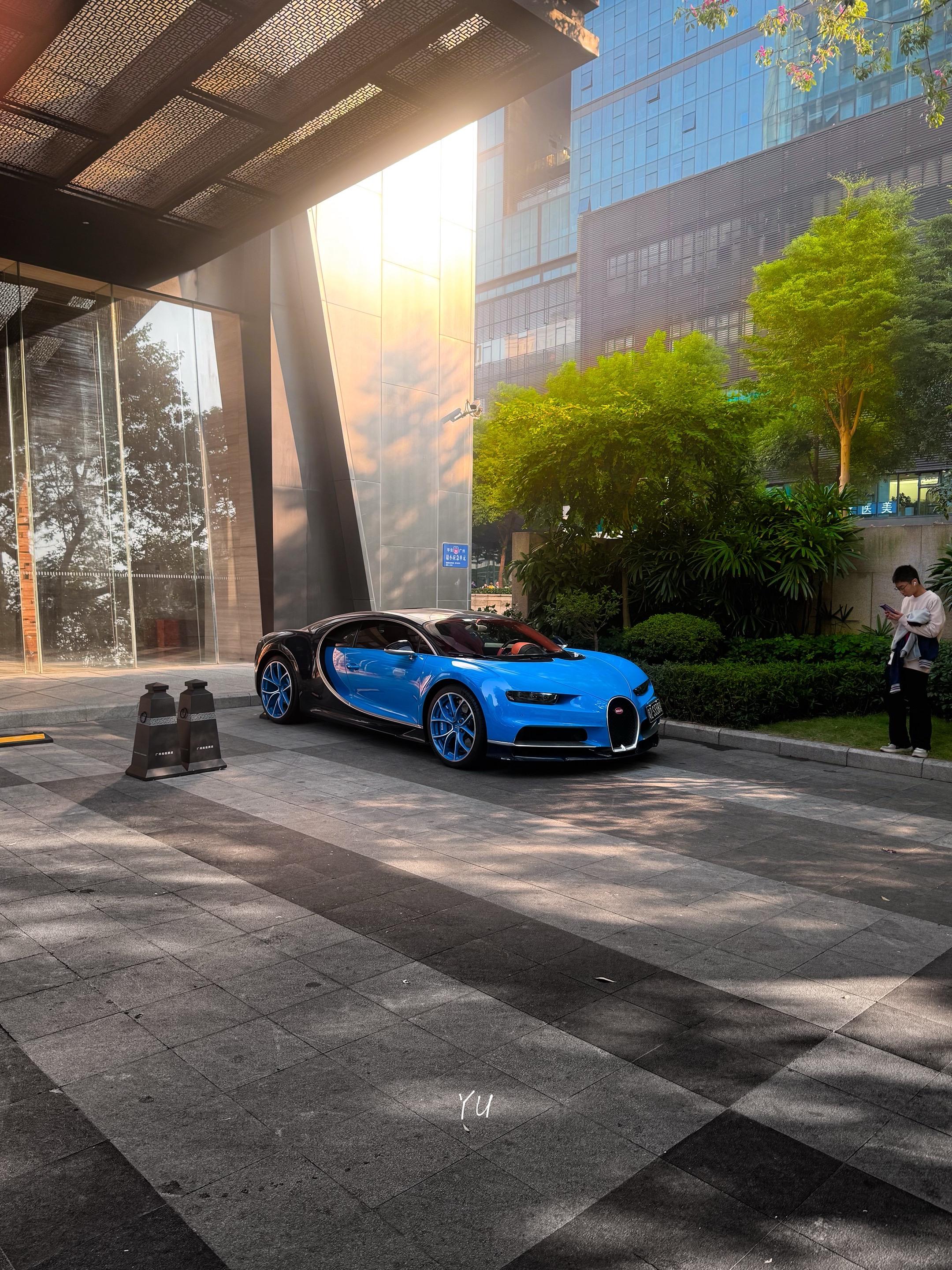 小小酷哥的布加迪赤龙空降广州 期待与榨菜厂马割联动