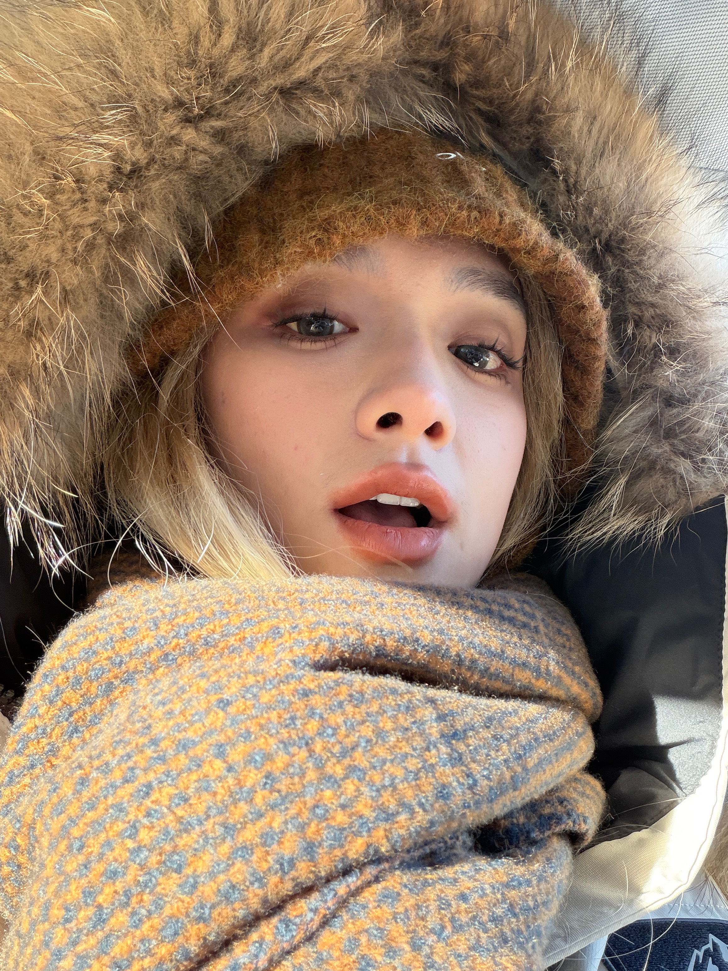 今天是爱斯基摩人整个冬天应该就这身装备了专门买了波司登最长最厚的羽绒服接下来的日