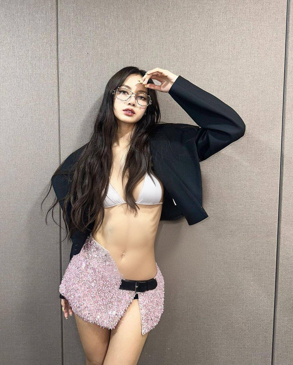 lisa[心][心]感谢好兄弟的投稿真的好圆润啊 ​​​