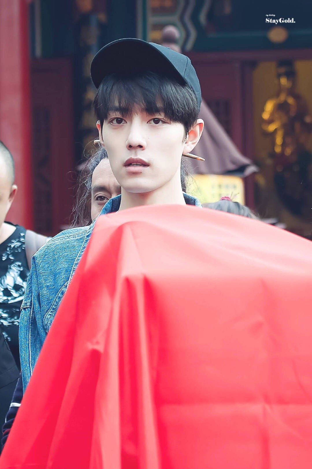 陈情令开机，牛仔战好帅好炫酷！早期狗仔镜头下的肖战📮台媒称男神肖战出演最美书生