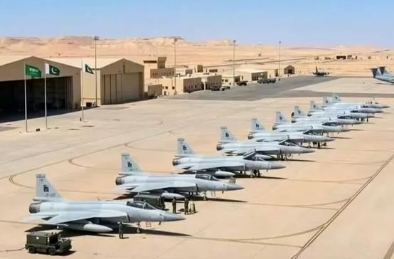 沙特这次真要感谢特朗普，如果不是特朗普对伊朗开战，估计沙特永远也不知道，美军基地