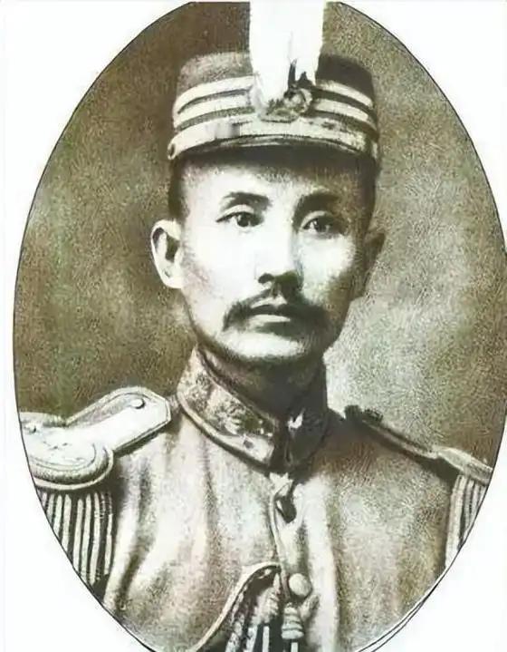 滇军名将范石生曾经带着部队来到广东，帮助中山先生打败了陈炯明和沈鸿英。那时候，中