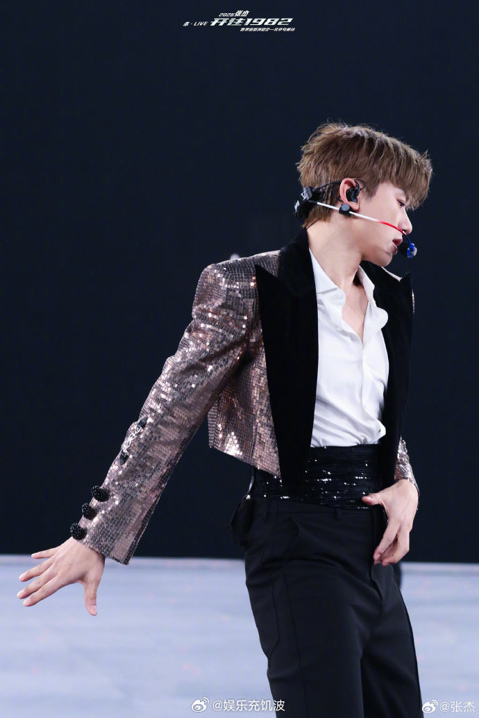 伴舞都跳不动了张杰还在jump伴舞老师：终究是我扛下了所有累 