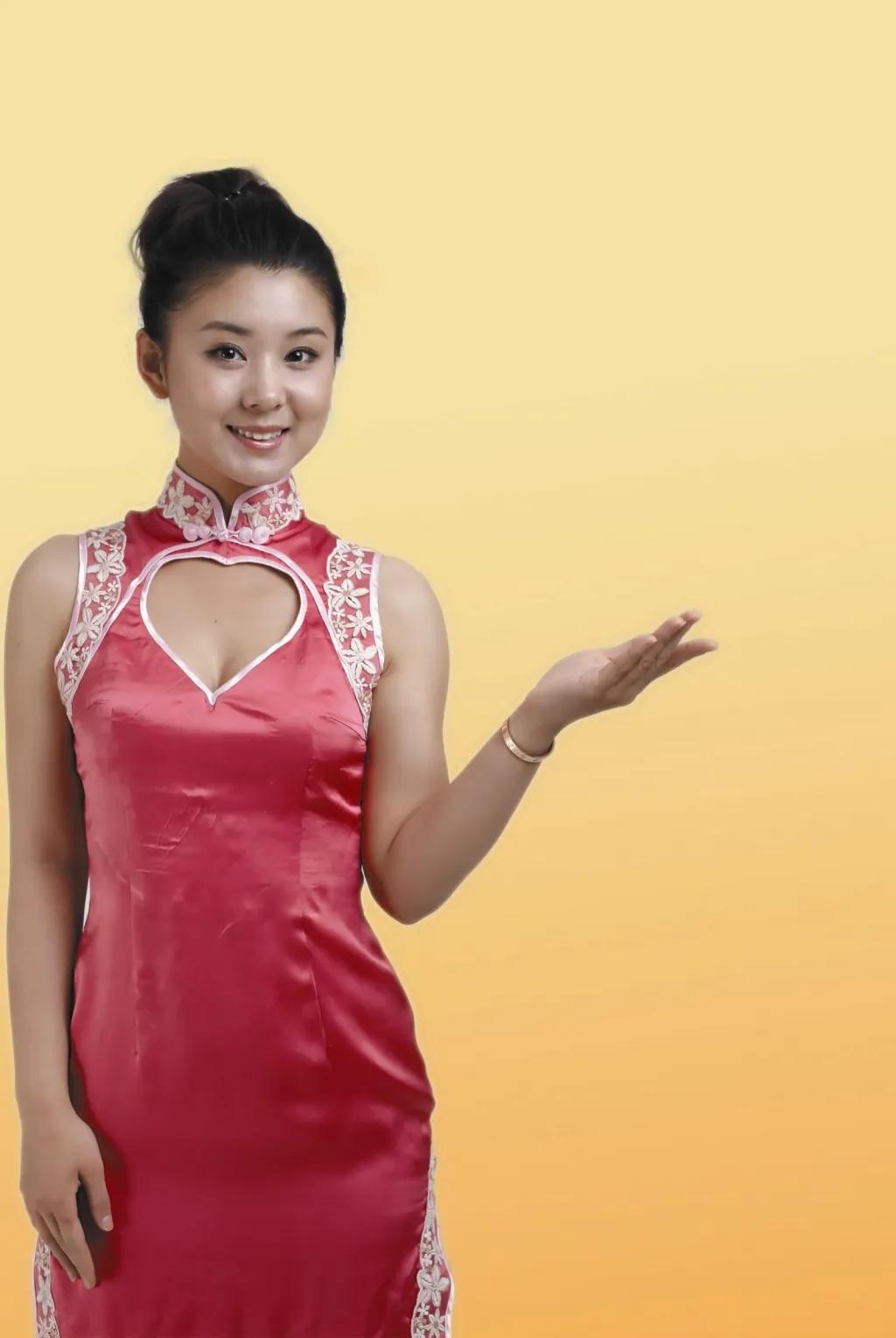 李小萌是一位备受瞩目的演员，她的职业生涯充满了无数的成就和荣誉。李小萌在演艺圈中