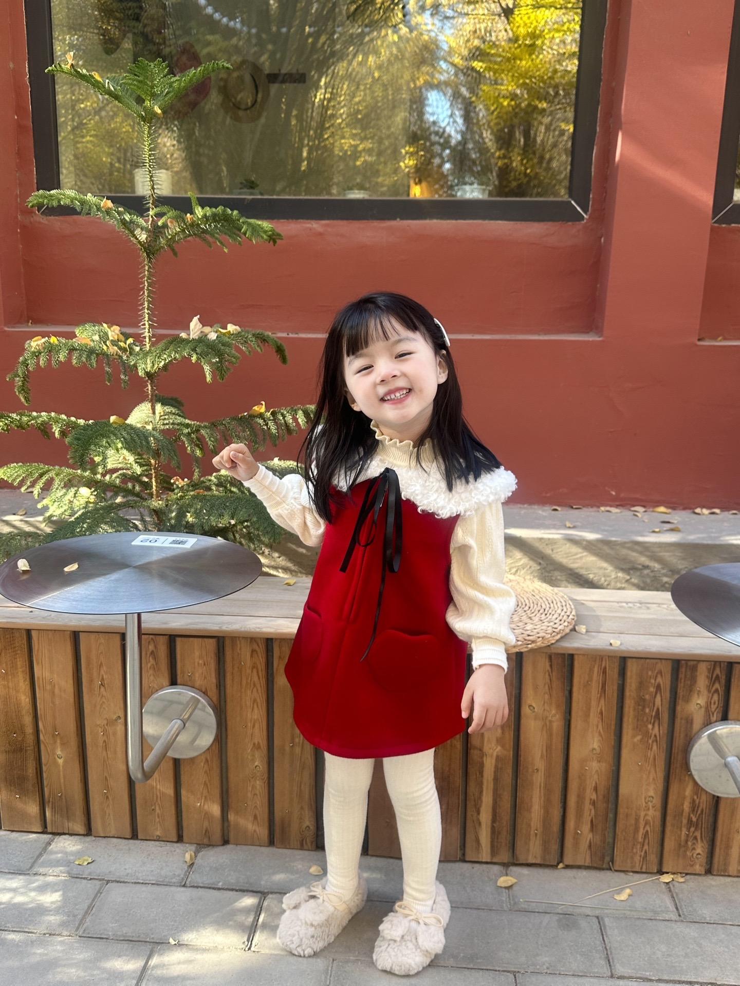 ♥️红色太惊艳啦！！冬天羽绒服大衣里这么穿～  ᥫᩣᯓ ᵕ̈  ᵕ̈