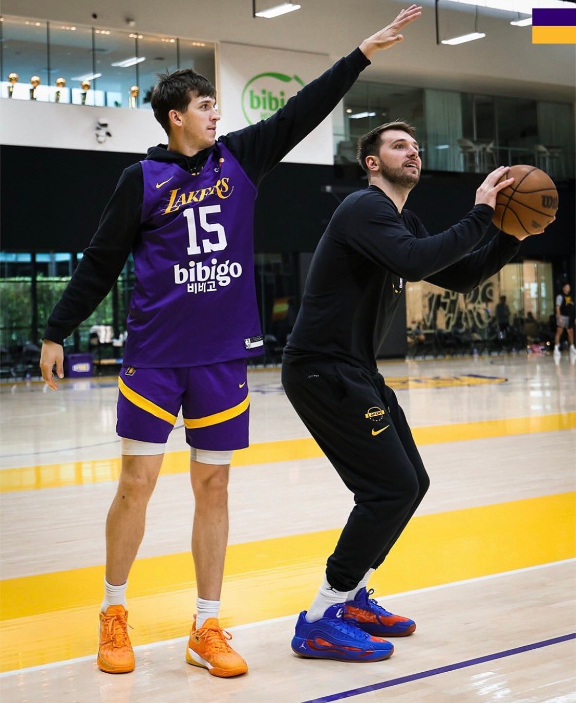 早哇！今天比赛日，大家来猜猜比分吧