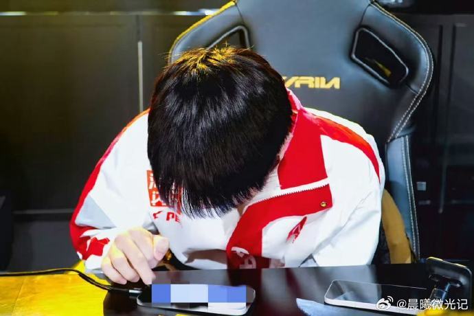 AG领域6淘汰MVP太燃了！AG 领域全程高光，从前期收割到决赛圈终结，6 淘汰