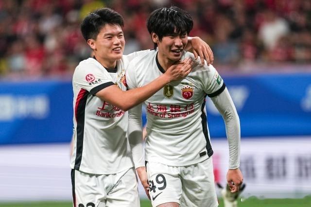 成都蓉城vs上海海港成都蓉城vs上海海港成都蓉城九连胜遭终结中超第13轮的巅峰对
