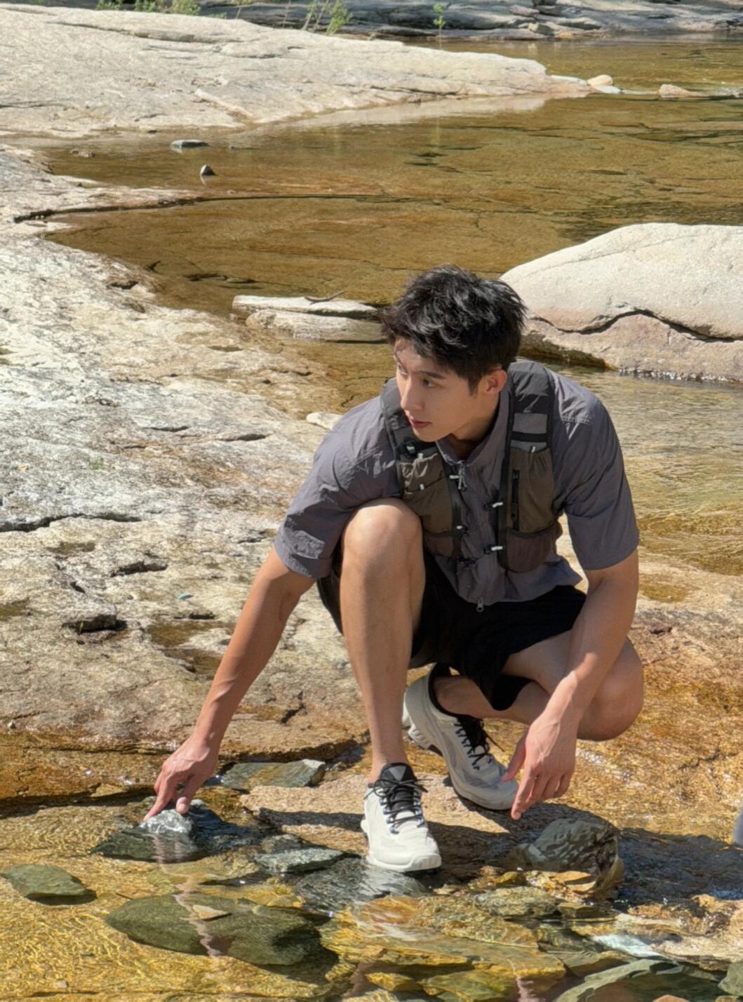 “喜欢权威的脸，最爱权威的你”“喜欢权威的脸，最爱权威的你”——色彩篇 