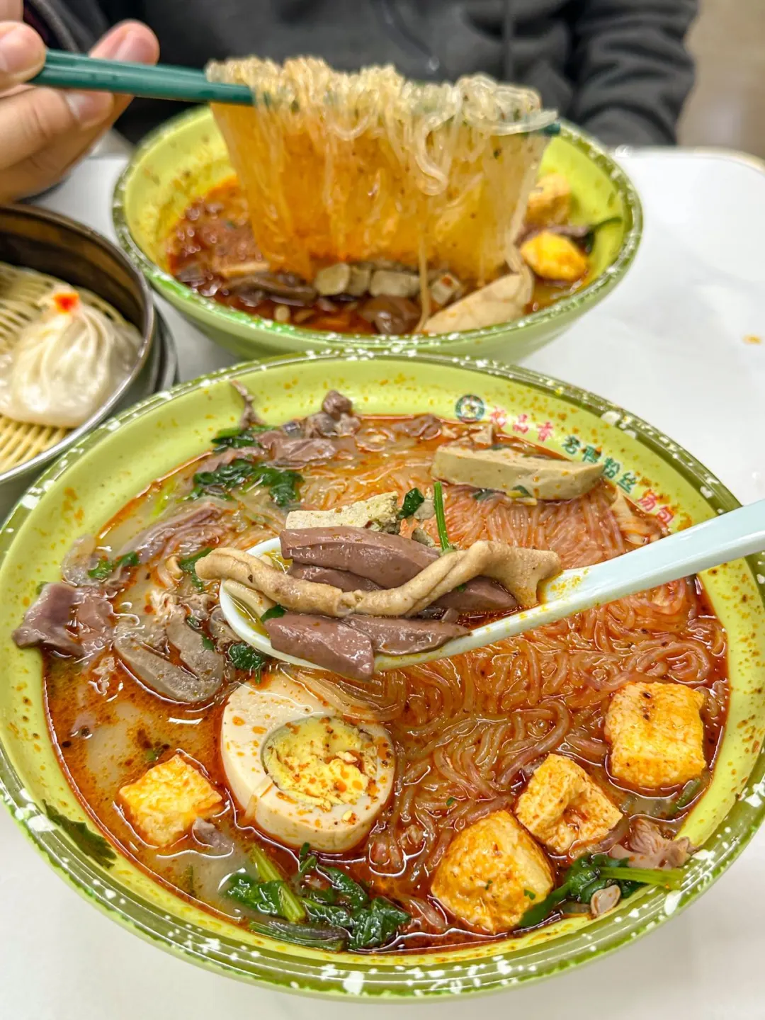 夫子庙逛吃别踩雷！这家老牌鸭血粉丝汤okk