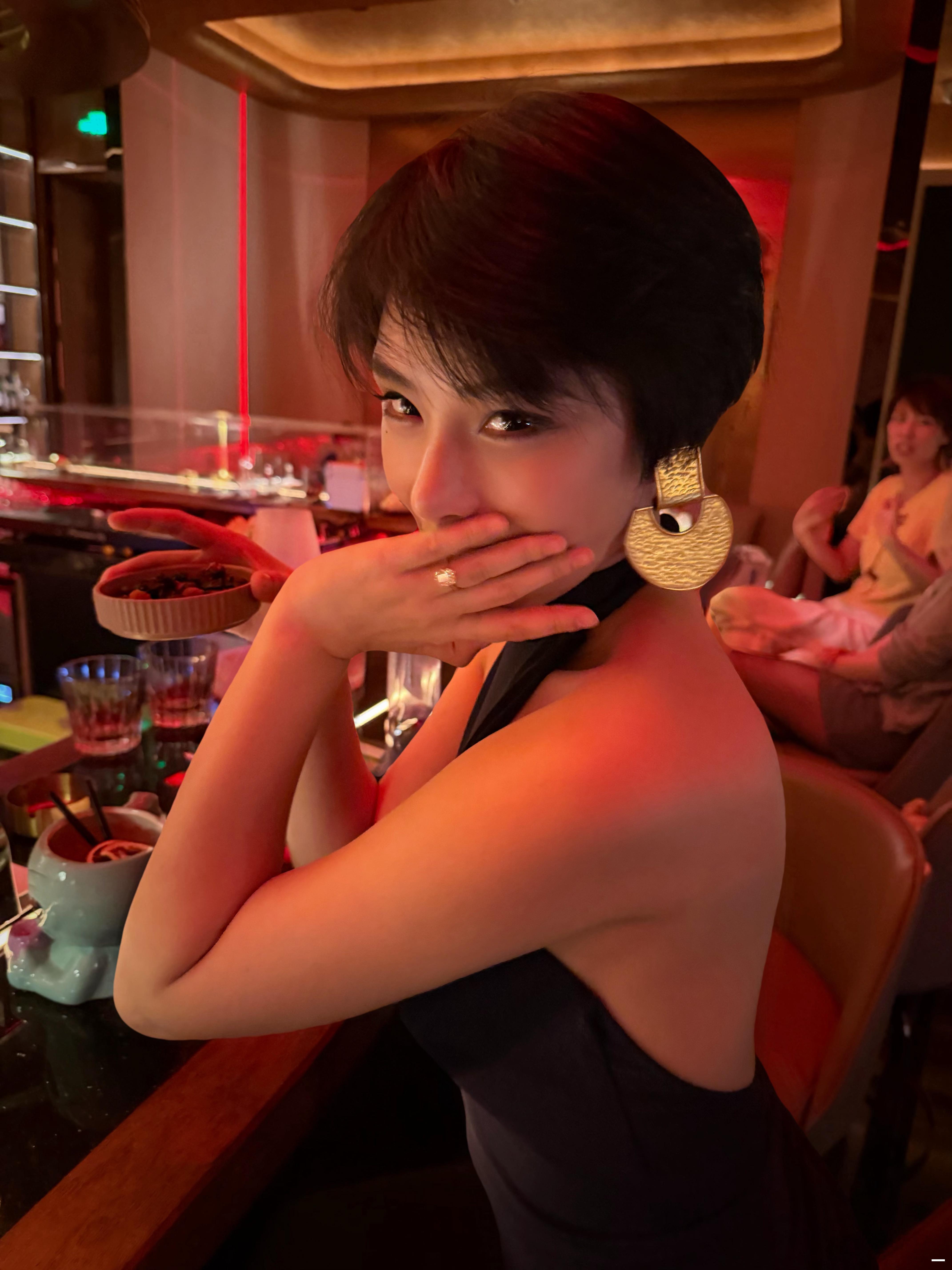 拍个照_ ​​​