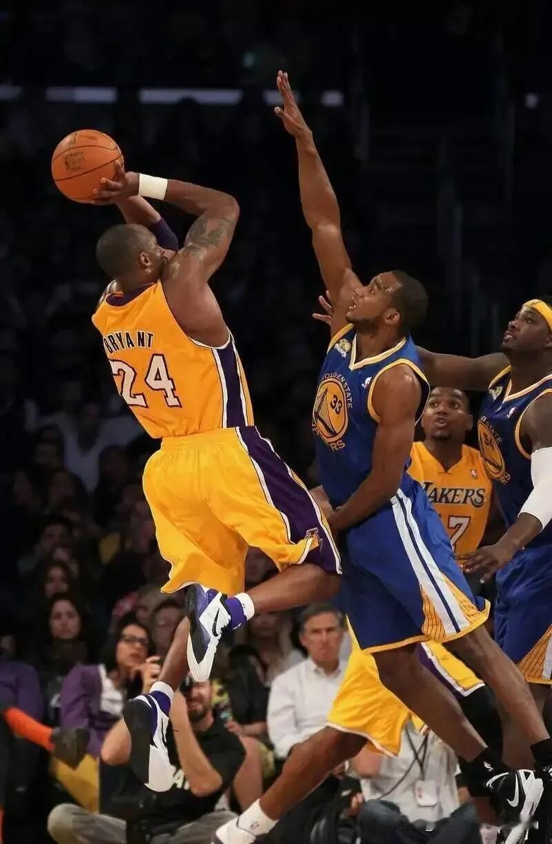 【科比命中率这么铁为什么没人放他投篮？🏀答案在这里🎯】

尽管科比的命中率有