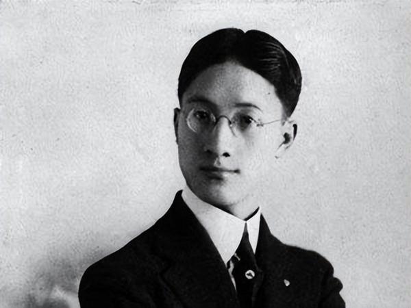 1931年11月19日，一架隶属于中国航空公司的福克式邮政飞机，从南京起飞，目的