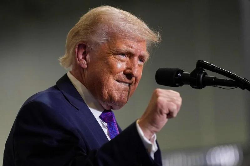 【特朗普：战争第一个小时就结束！】特朗普在肯塔基州希伯伦大谈伊朗：
“你们知道的