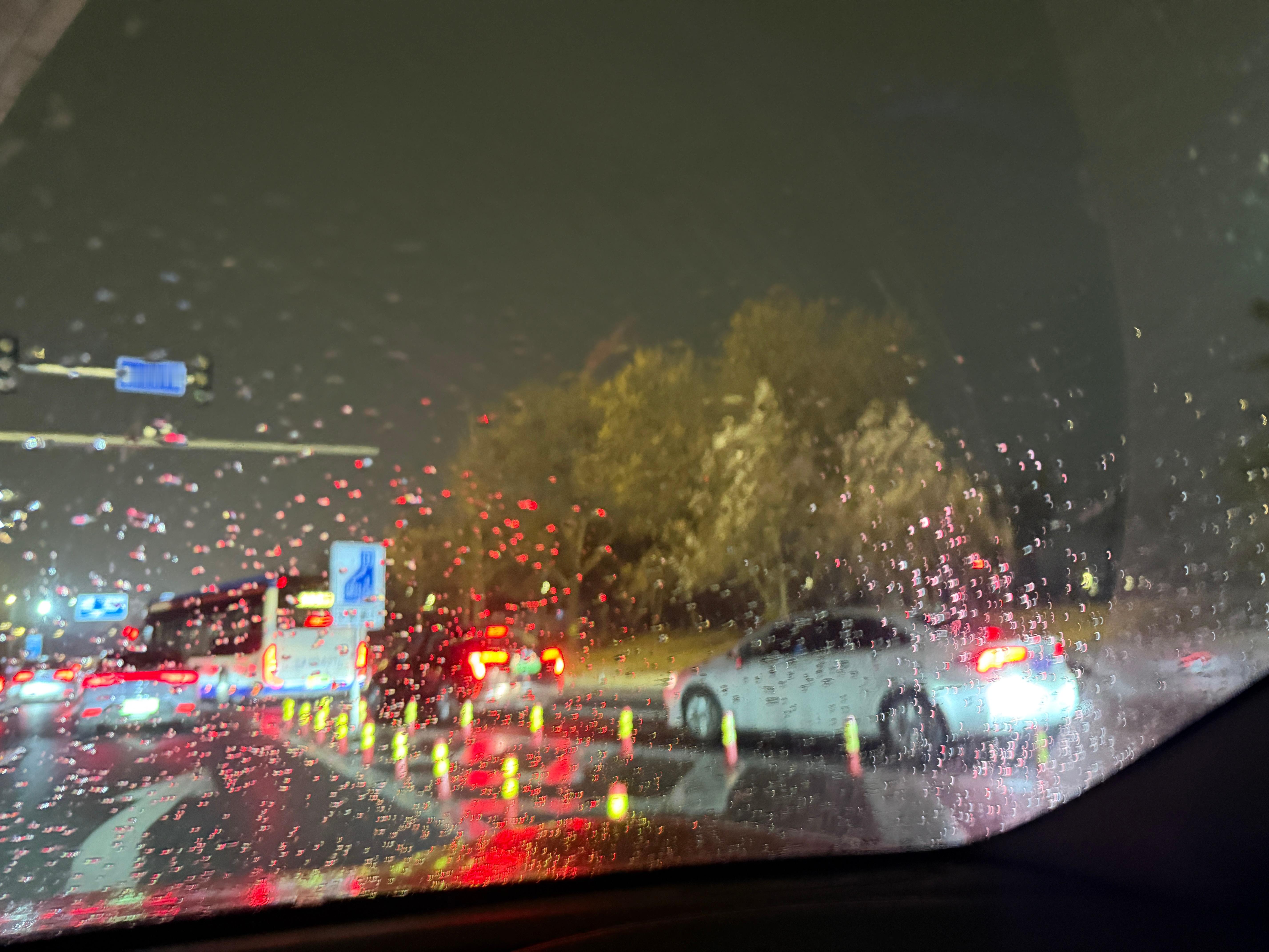 想拥有任意门不要再坐飞机了了