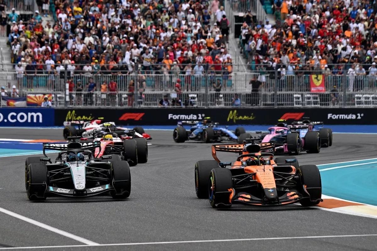 有什么不一样？F1-比利时站 50:50 油电对半！斯帕直道分胜负，拆解梅奔、法