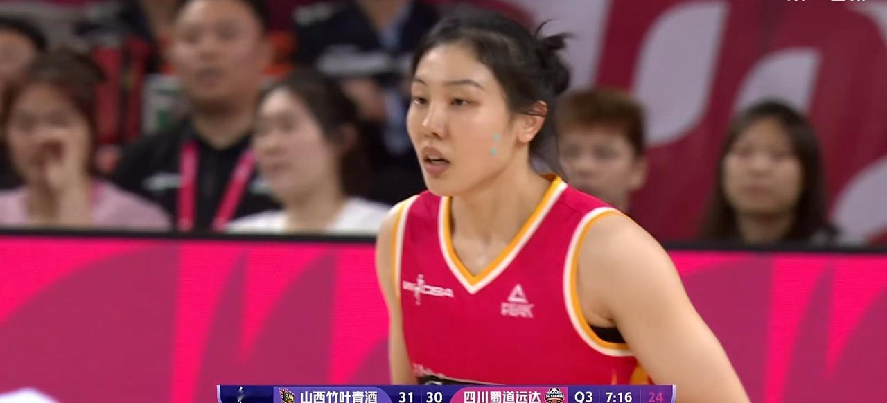 4月19日晚这场四川女篮和山西女篮的比赛太精彩啦！最终四川女篮以75：53拿下赛