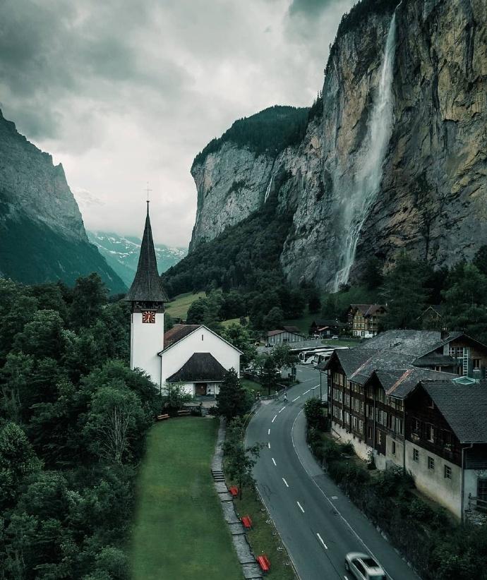 以军 ≈ 侵华日军

约旦河西岸地区 ≈ 中国东北

以色列鱿泰人定居者 ≈ 日