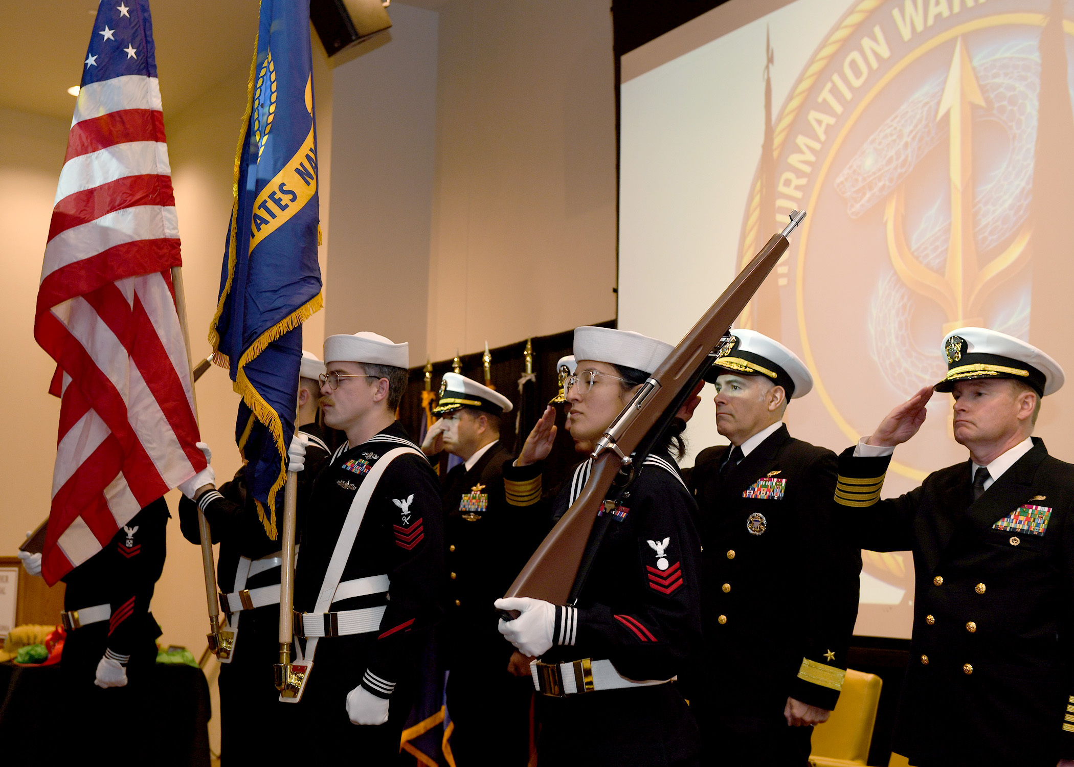 美军在诺福克海军基地成立首个新型信息战中队，旨在为航母打击群提供更强大的信息作战