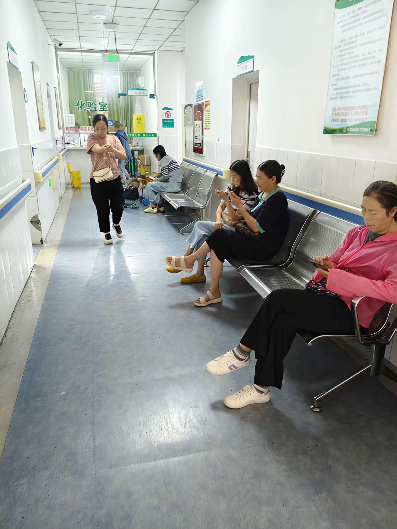 你能同意吗？
老公五十多点儿，得了脑溢血住院，手术费需要三十万，即便如此，经医生